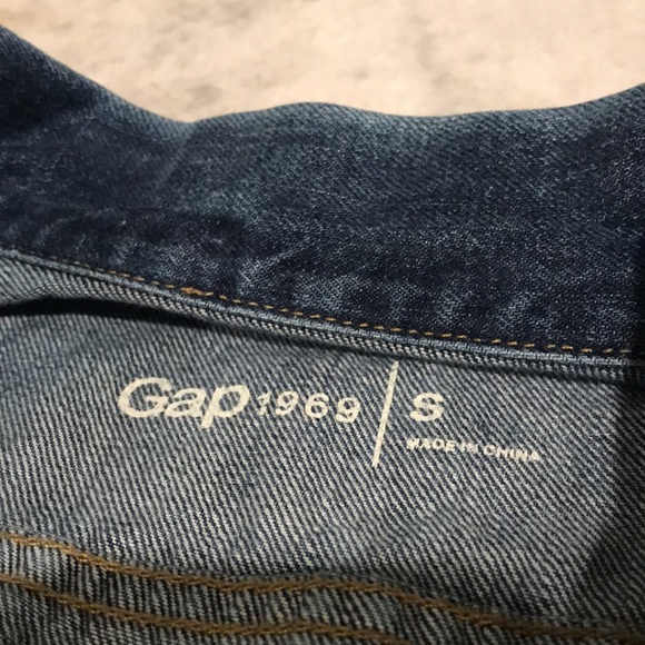 Gap Denim Blue Jean Jacket Womens Size Small Vintage Wash Short Trucker - Picture 6 of 9